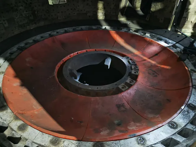 Long Life Ceramic-Metal Composite Mill Liners