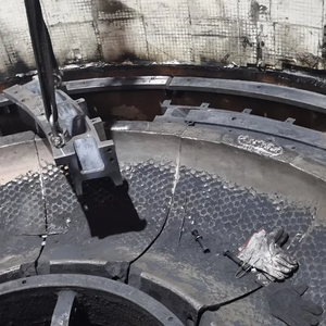 Hot Sale Low Price Casting Vertical Mill Ball Mill Crusher Lining Board Plate in Cement Industry Grinding Table Liner